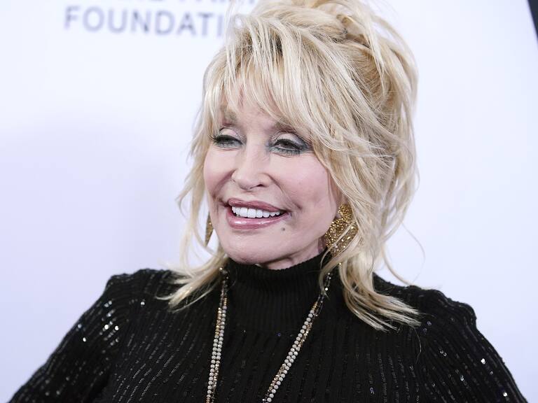 Dolly Parton salvó a una niña de 9 años de ser atropellada en pleno set de grabación