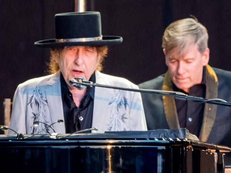 Bob Dylan anunció el lanzamiento de su primer disco con temas originales en ocho años