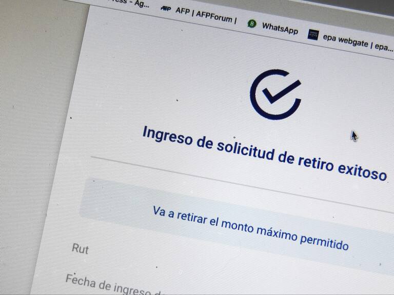 Más de un millón de solicitudes se cursaron en las primeras horas de funcionamiento del formulario de retiro del 10% de las AFP