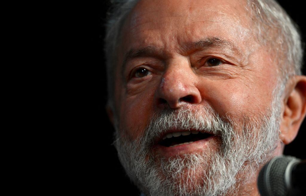 El mandatario electo de Brasil Luiz Inácio Lula Da Silva en un acto