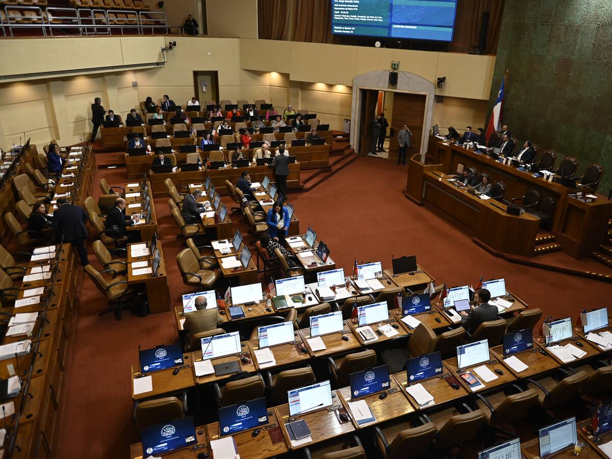 Tras investigación interna: Cámara Baja descarta que diputados hayan viajado al extranjero con licencia médica