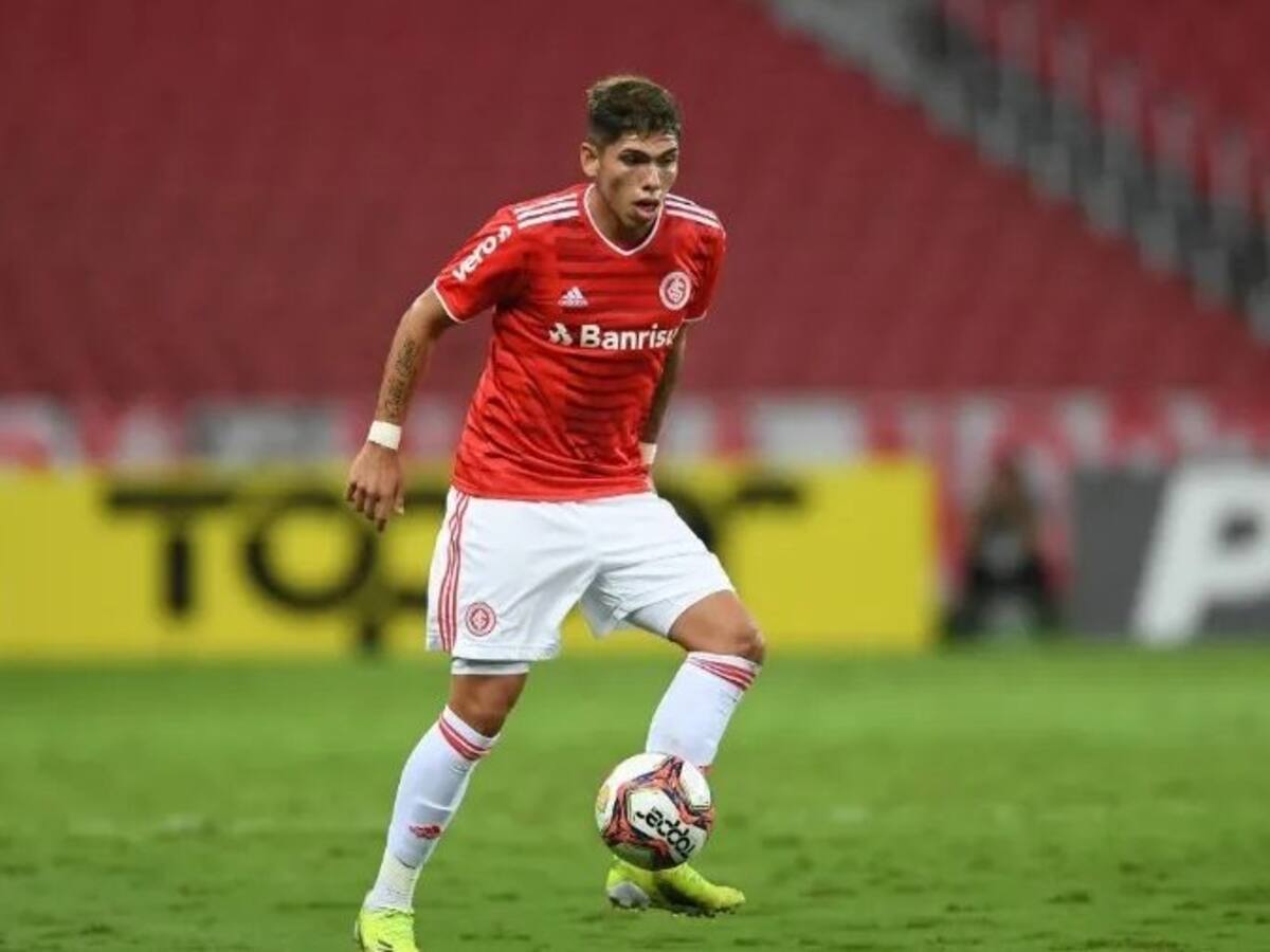 Carlos Palacios fue titular y terminó expulsado: Internacional goleó a Deportivo Táchira en Copa Libertadores