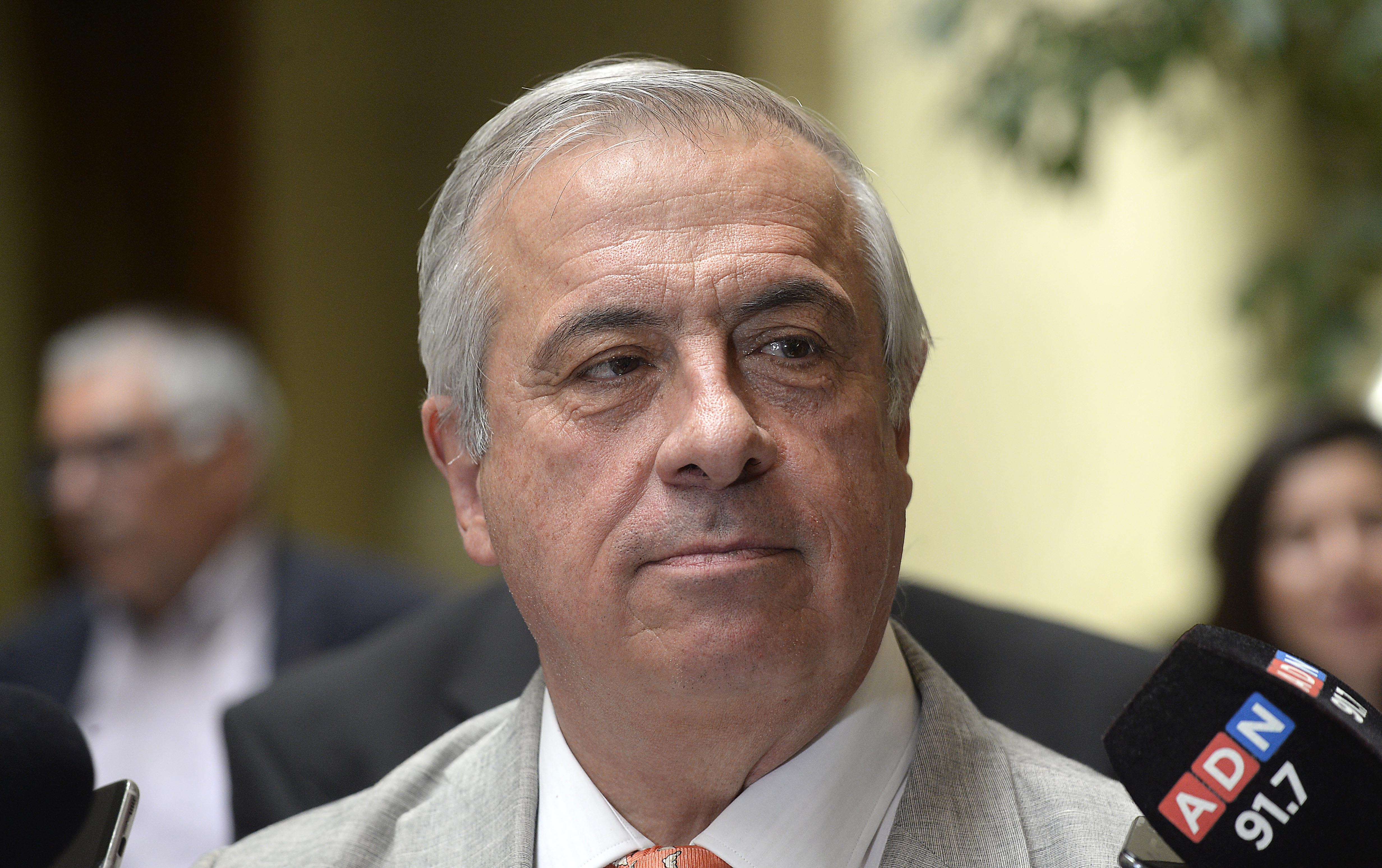 09 DE MARZO DE 2020/VALPARAISOEl ministro Jaime Mañalich se refriere al Coronavirus en los pasillos de la cámara de diputados .
FOTO: PABLO OVALLE ISASMENDI/AGENCIAUNO