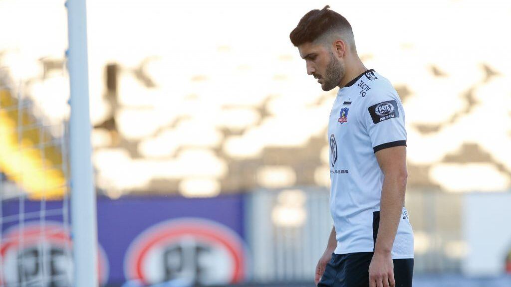 25 de Noviembre del 2020/SANTIAGONicolas Blandi(c) se lamenta ,durante el partido valido por la Vigésima fecha del Campeonato Nacional AFP PlanVital 2020, entre Colo Colo vs Curico Unido, disputado en el Estadio Monumental.
FOTO:FRANCISCO LONGA/AGENCIAUNO