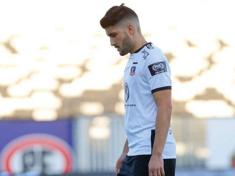 25 de Noviembre del 2020/SANTIAGONicolas Blandi(c) se lamenta ,durante el partido valido por la Vigésima fecha del Campeonato Nacional AFP PlanVital 2020, entre Colo Colo vs Curico Unido, disputado en el Estadio Monumental.
FOTO:FRANCISCO LONGA/AGENCIAUNO