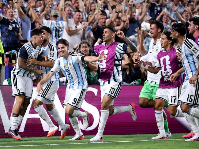 KANSAS CITY, MISSOURI - JULY 11: Julian Alvarez #9 of Argentina celebrates with teammates after scoring his team's second goal during the FIFA World Cup 2026 Quarter Final match between Argentina and Switzerland at Kansas City Stadium on July 11, 2026 in Kansas City, Missouri. (Photo by Hector Vivas - FIFA/FIFA via Getty Images)