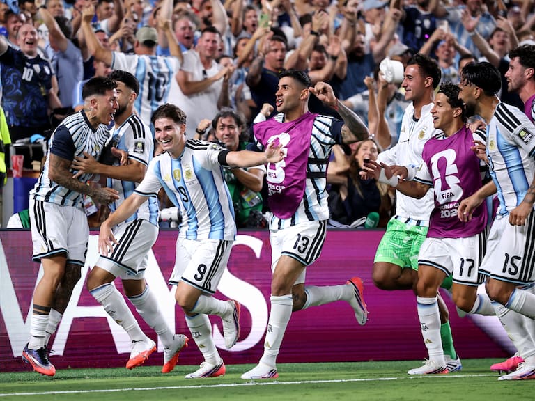 KANSAS CITY, MISSOURI - JULY 11: Julian Alvarez #9 of Argentina celebrates with teammates after scoring his team's second goal during the FIFA World Cup 2026 Quarter Final match between Argentina and Switzerland at Kansas City Stadium on July 11, 2026 in Kansas City, Missouri. (Photo by Hector Vivas - FIFA/FIFA via Getty Images)