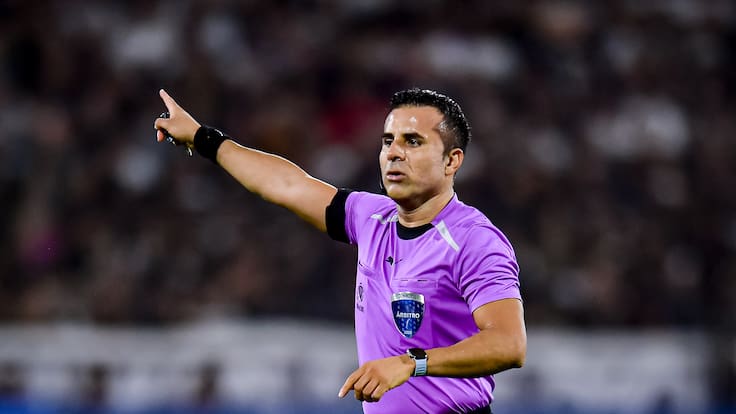 Conmebol libera audios del VAR del polémico penal que cobró Piero Maza en Copa Libertadores: “Imprudente”