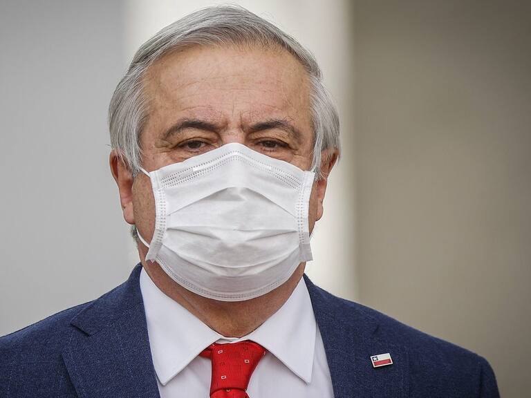 Jaime Mañalich aseguró que carnet Covid-19 se entregará la próxima semana