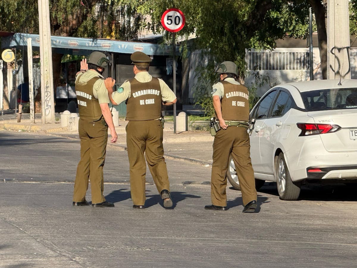 Abatido tiene amplio prontuario: esto se sabe del conductor baleado por carabineros tras atropellar a policía en control vehicular en Estación Central