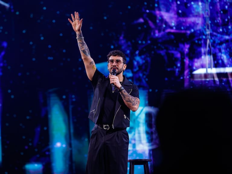 26 DE FEBRERO DE 2025 / VIÑA DEL MAR
Edo Caroe se presenta durante la Tercera Noche del 64 Festival Internacional de la Canción Viña 2025 en la Quinta Vergara
FOTO: DIEGO MARTIN/AGENCIAUNO