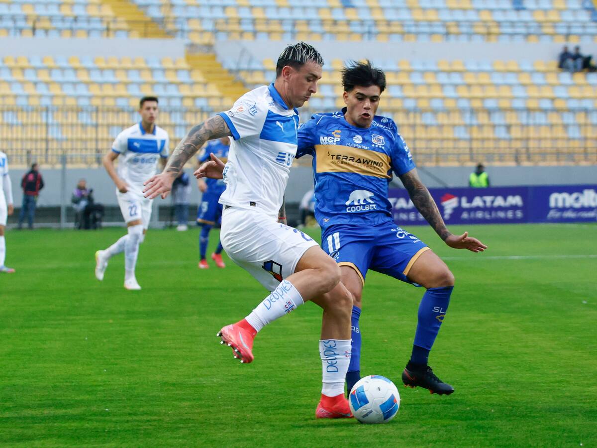 Otro error de Asta-Buruaga le cuesta caro a la UC: mira el gol de Everton a los 38 segundos por la Copa Chile