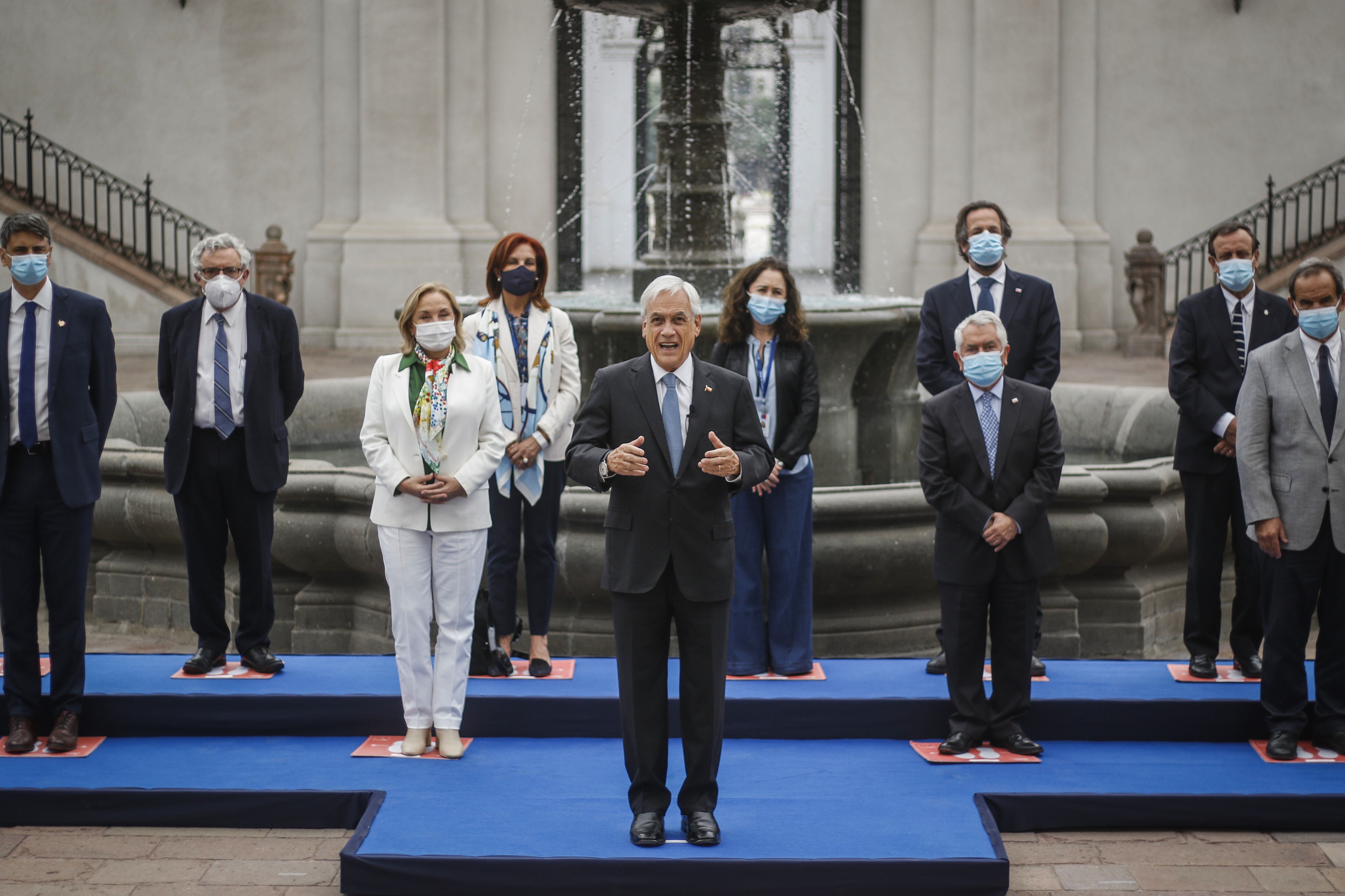 Presidente Piñera anuncia que más de cinco millones de personas han sido vacunadas contra el coronavirus / Agencia Uno