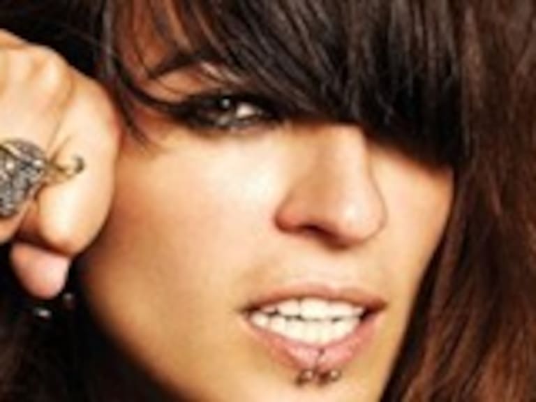 La española Bebe explicó cuál es el origen de sus canciones más emblemáticas