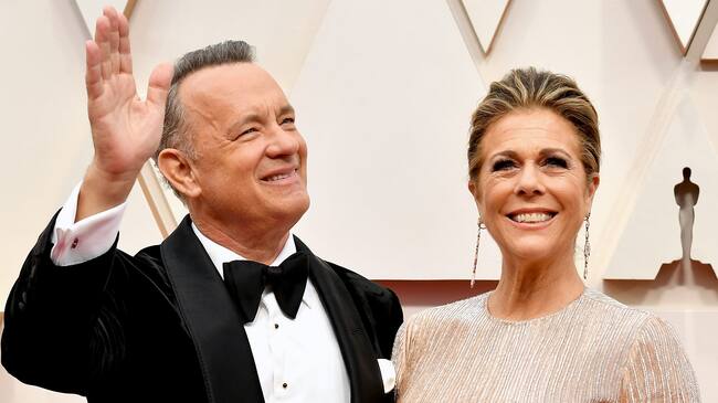 HOLLYWOOD, CALIFORNIA - FEBRUARY 09: (L-R) Tom Hanks and Rita Wilson attend the 92nd Annual Academy Awards at Hollywood and Highland on February 09, 2020 in Hollywood, California. (Photo by Amy Sussman/Getty Images)