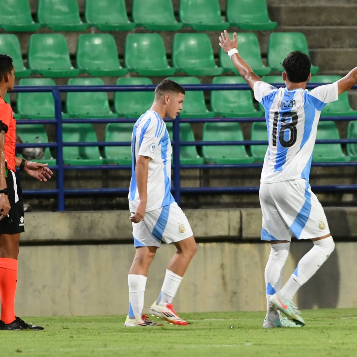 Argentina se repone de la caída ante Chile y vence a Paraguay por el Sudamericano Sub 17