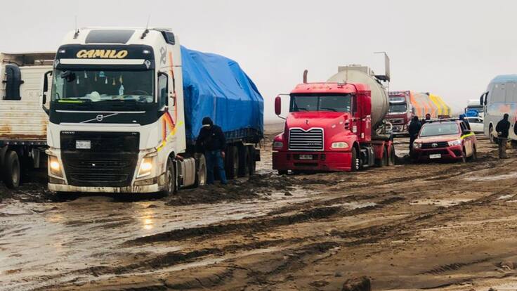 Balance por lluvias en el norte: damnificados y cortes de rutas afectan a la región de Antofagasta