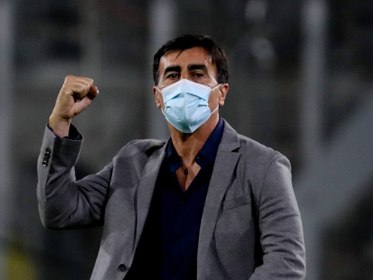 Quinteros busca perfeccionar a Colo Colo para competir a lo grande: «La Libertadores no te permite ningún error»