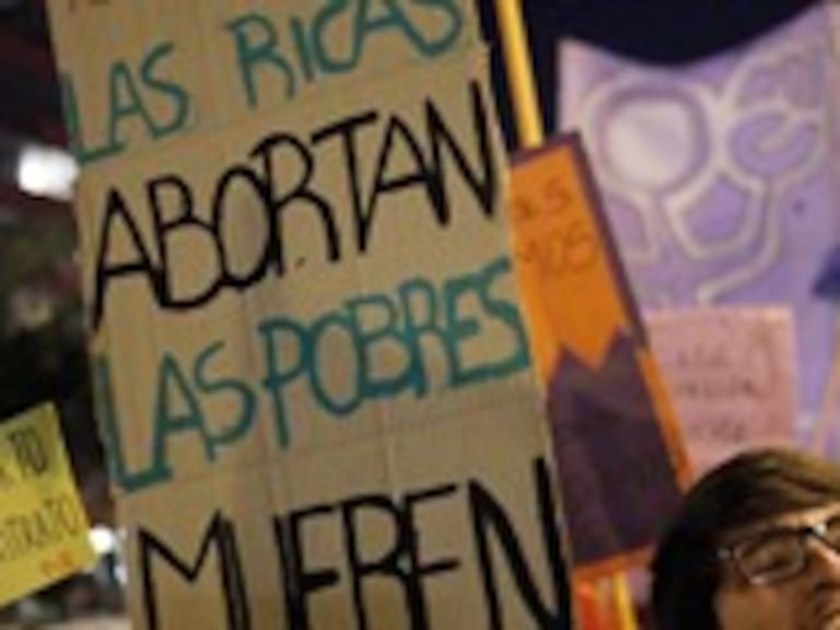 ONU recomendó a Chile despenalizar el aborto en menores de 18 años