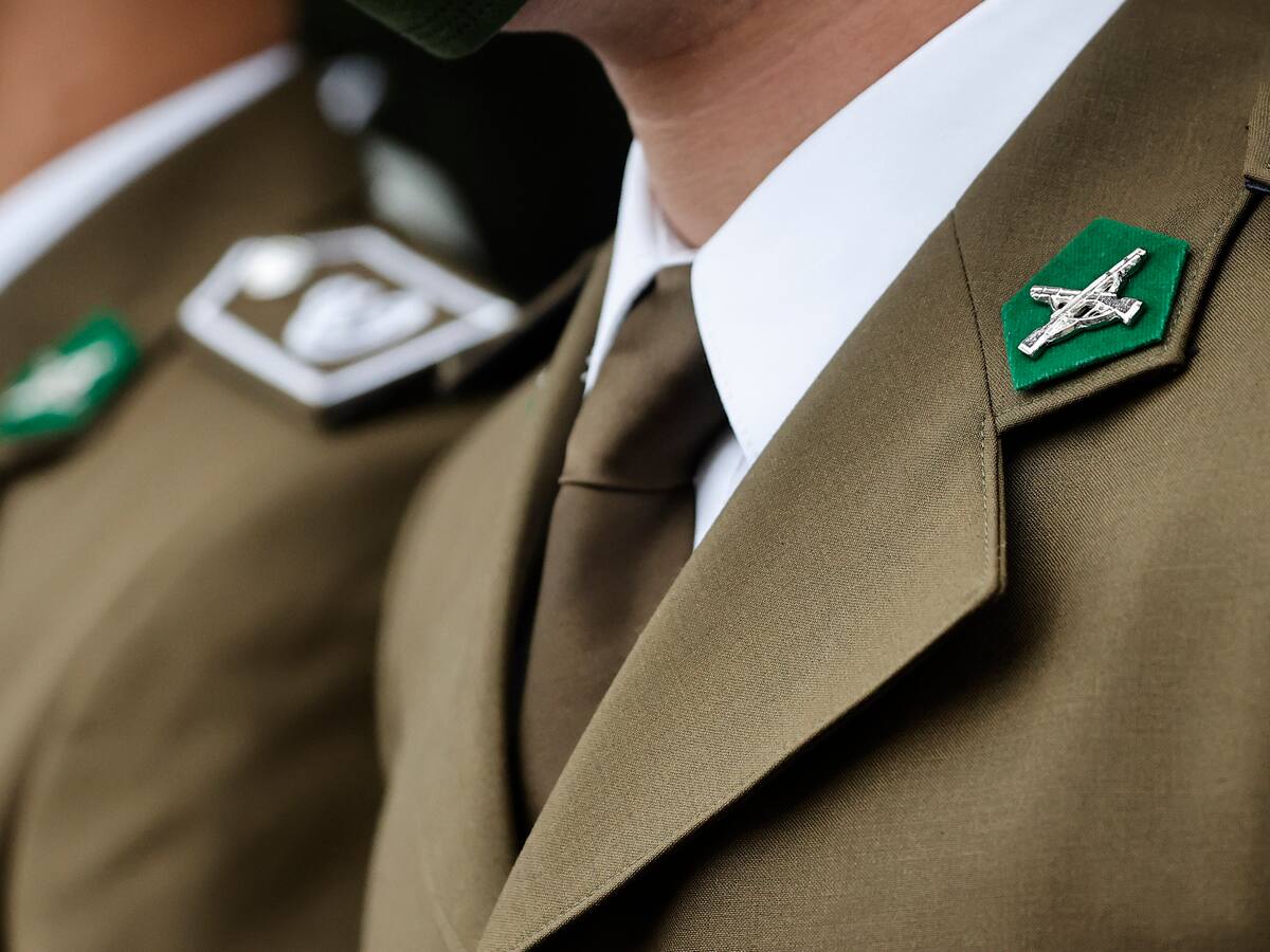 Elevan a 12 los carabineros detenidos por cohecho, apremios ilegítimos y otros delitos en Santiago