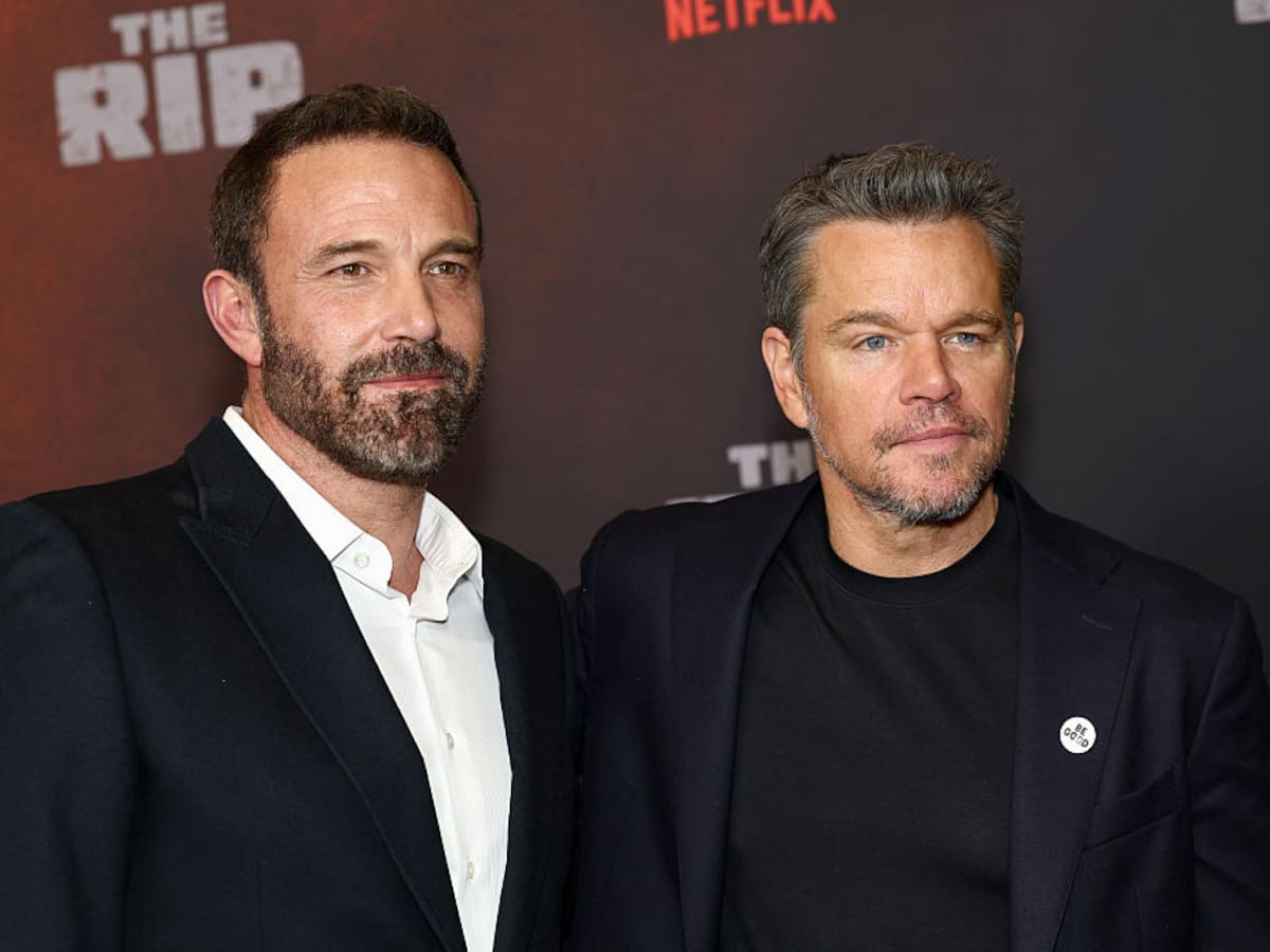 En mensaje de Ben Affleck y Matt Damon “personalmente” a los chilenos