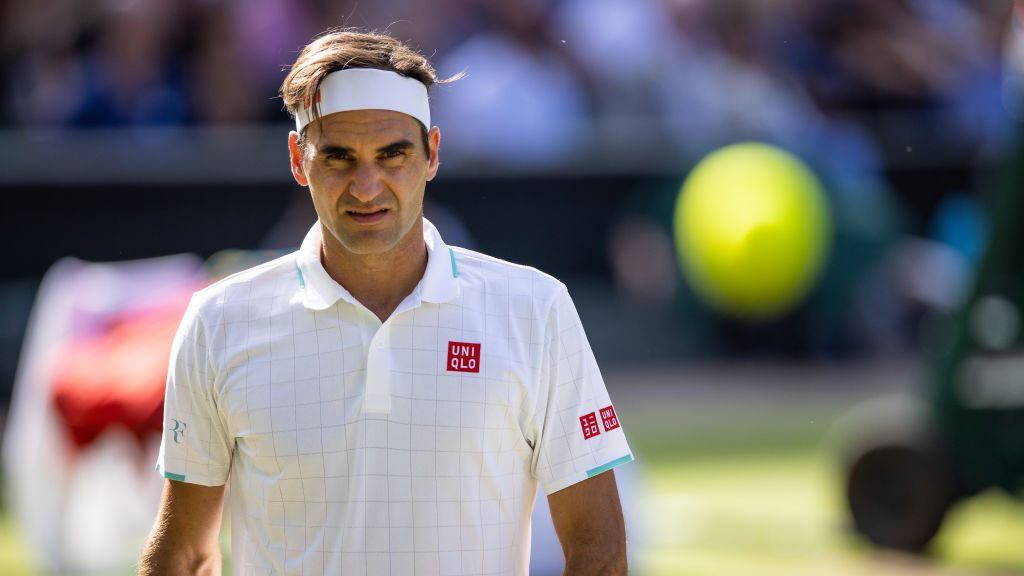 Roger Federer sufre en su recuperación y podría perderse la Laver Cup