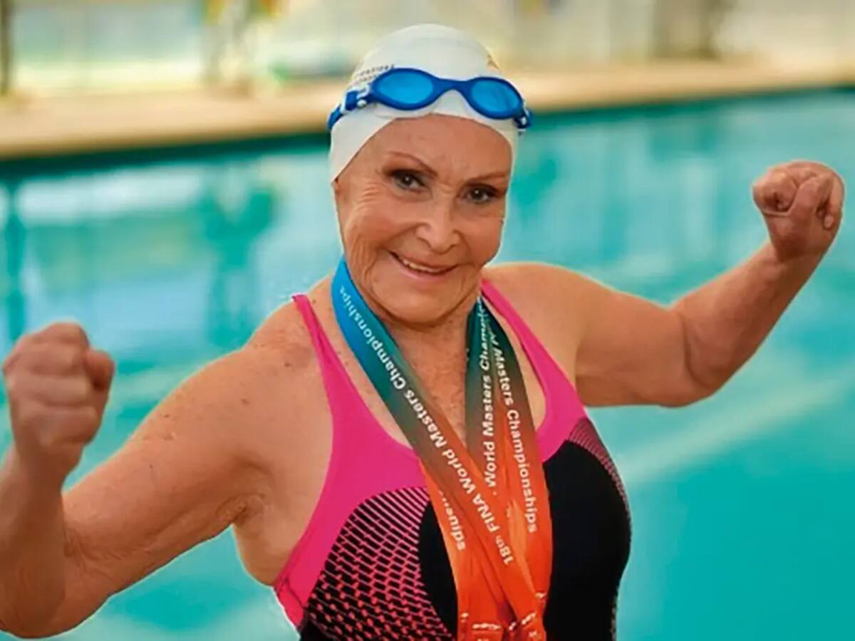 La increíble historia de Eliana Busch, chilena campeona de natación de 90 años: “Quiebro muchos récords mundiales y no sirven, no valen”