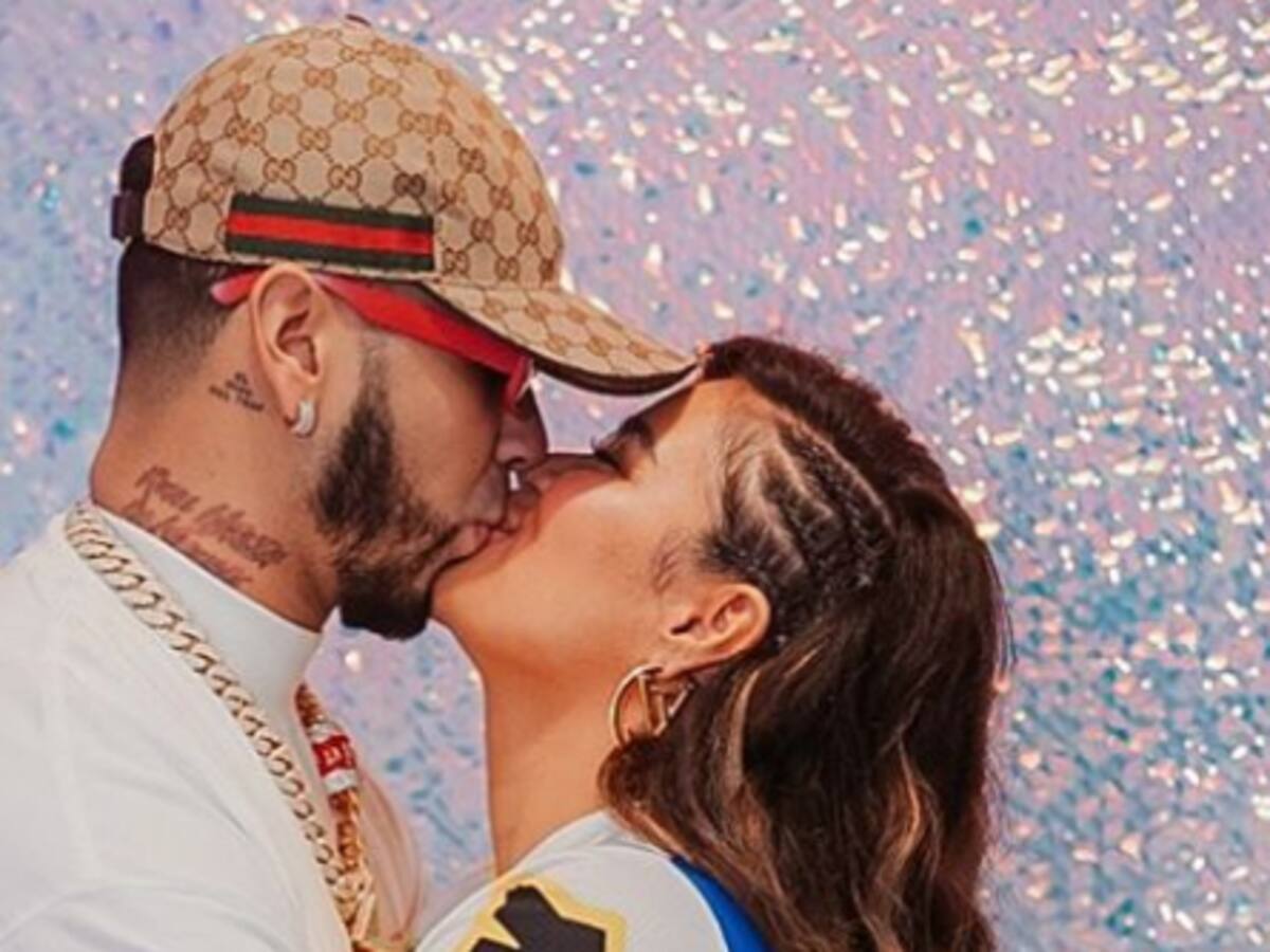 Anuel AA le respondió a aquellos que trataron de «gorda» a Karol G