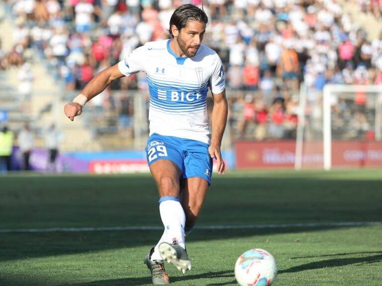 2 de Febrero del 2020, Santiago.Stefano Magnasco (C) ,durante el partido valido por la segunda fecha del Campeonato Nacional AFP PlanVital 2020, entre Universidad Catolica vs O'Higgins, disputado en el Estadio San Carlos de Apoquindo.
FOTO: AGENCIAUNO