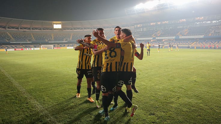 El fútbol chileno recupera a tres clubes emblemáticos: volverán competir en 2026