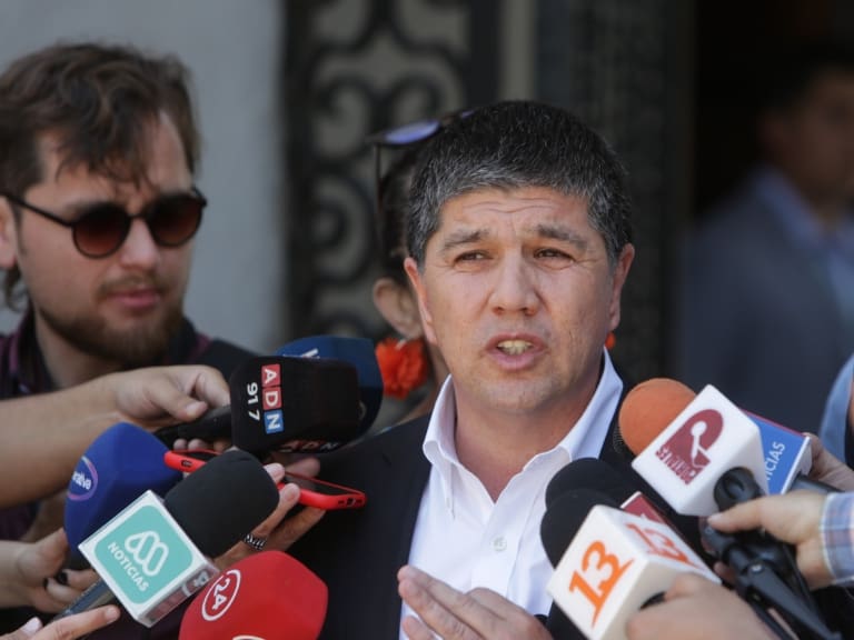«El país no puede esperar»: subsecretario Monsalve llama a la oposición a volver a la mesa de seguridad