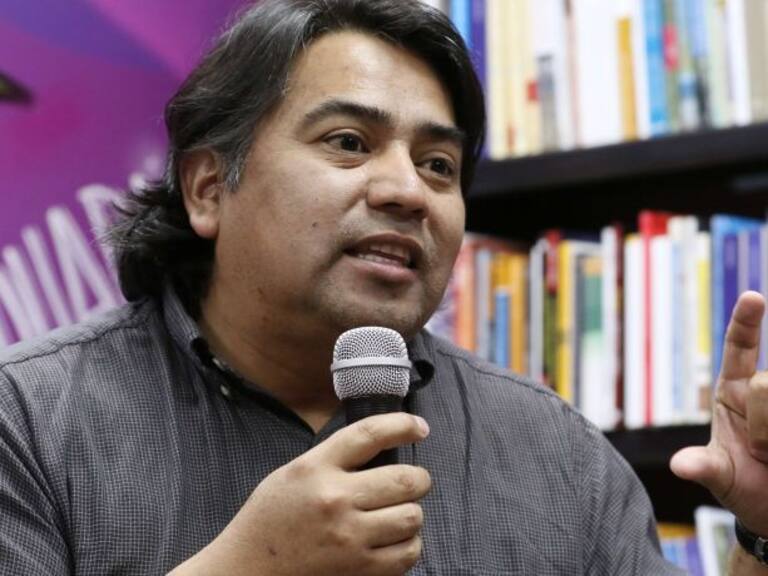 Pedro Cayuqueo y su receta para bajar la tensión mapuche: «Hay que abrirles espacios de participación institucional»
