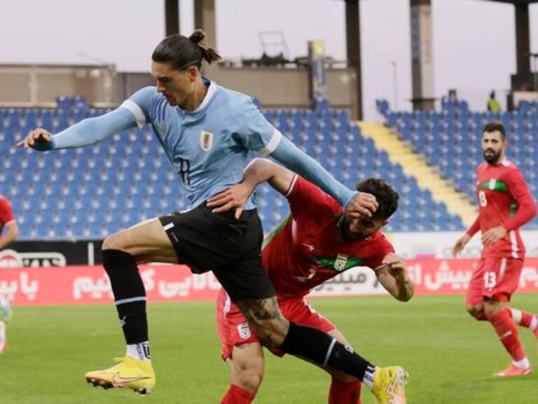 Uruguay cayó en un amistoso ante Irán y dejó más dudas que certezas de cara al Mundial de Qatar 2022