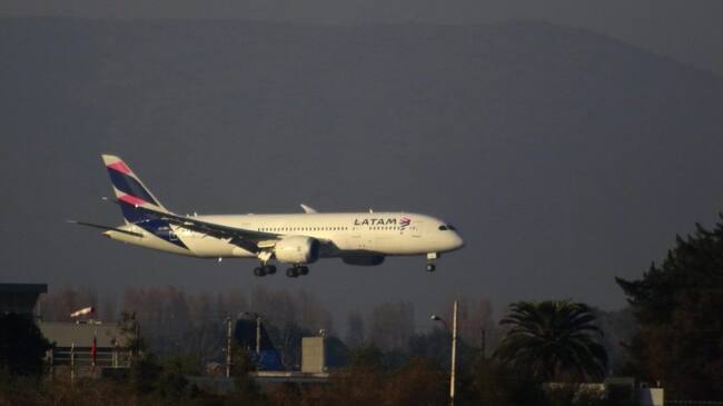 26 DE MAYO DE 2020/SANTIAGO Fotografías temáticas, debido a la quiebra de LATAM la Aerolínea mas grande de Latinoamérica, la cual solicitó acogerse al Artículo 11 de la Ley de Quiebras de Estados Unidos.
FOTO: MAURICIO MÉNDEZ/AGENCIAUNO
