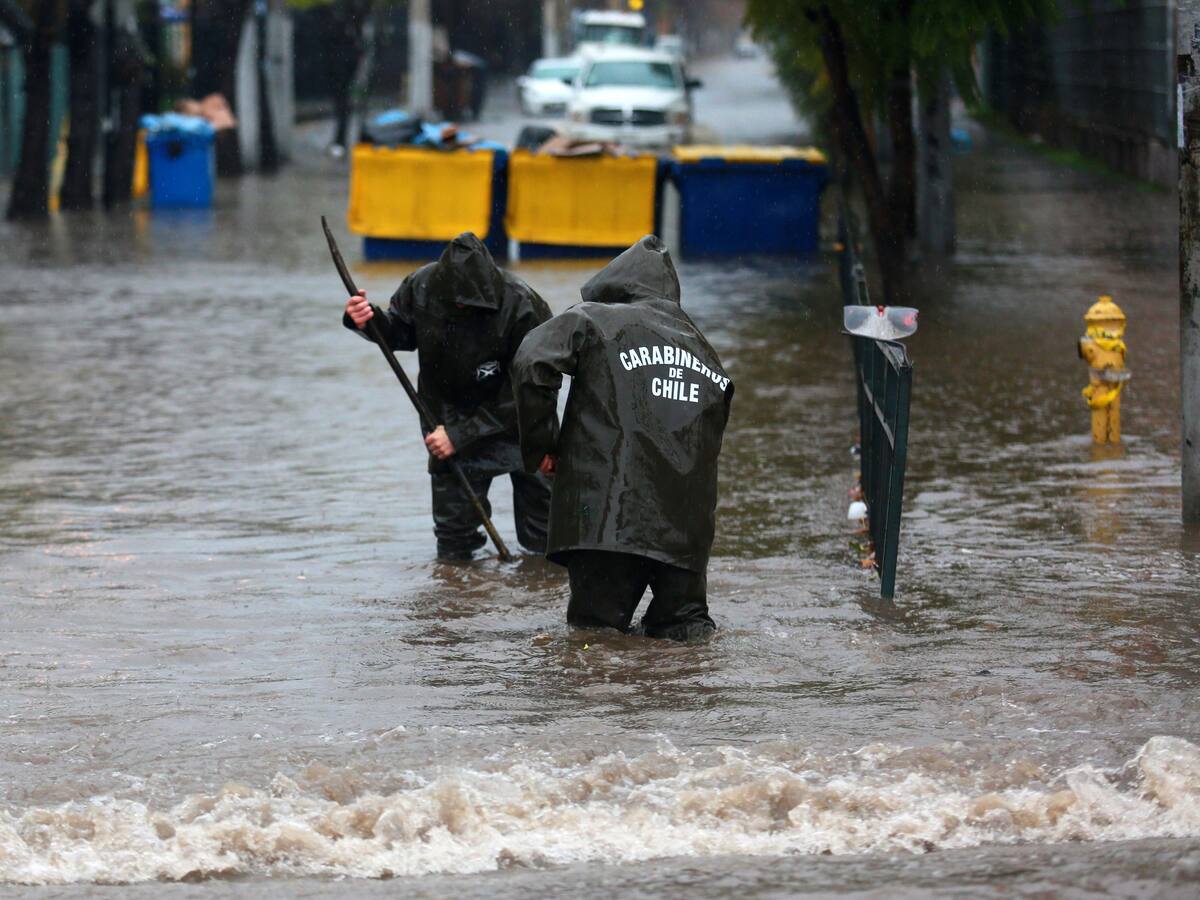 Director regional de Onemi por inundaciones recurrentes en El Bosque: «Le puse ‘gran avenida navegable'»