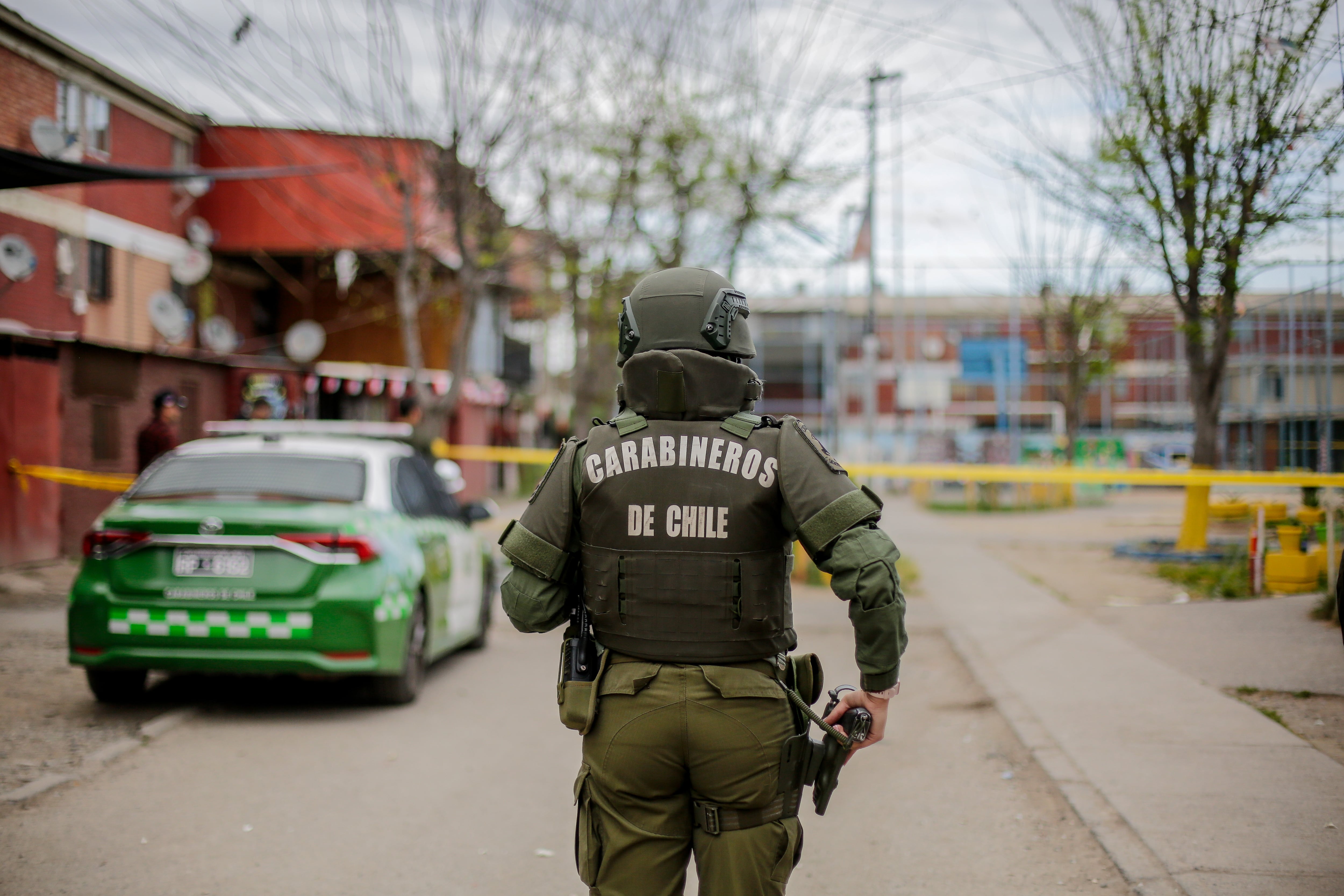 Dos jóvenes mueren baleados por Carabineros tras persecución que comenzó en Lo Espejo