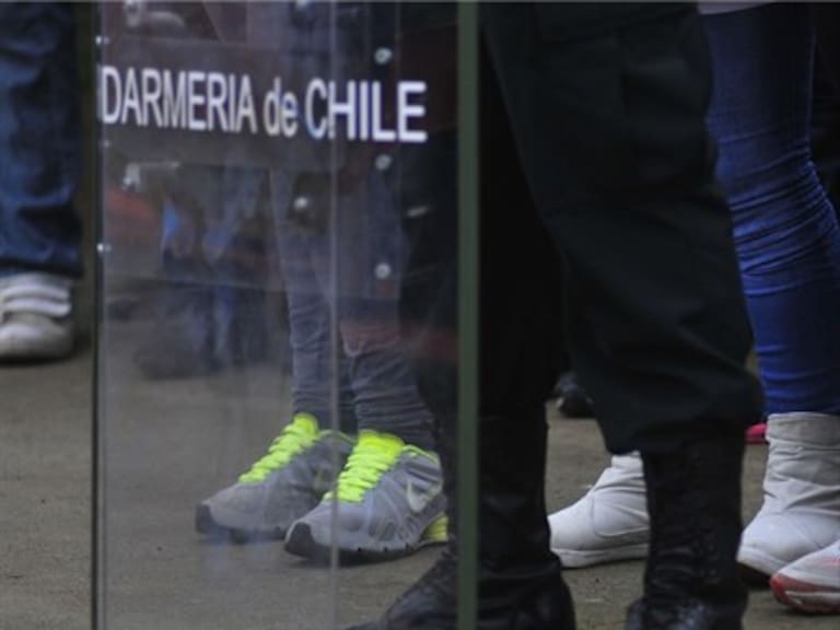 Tres condenados por homicidio y robo están prófugos tras escapar de cárcel de Chile Chico