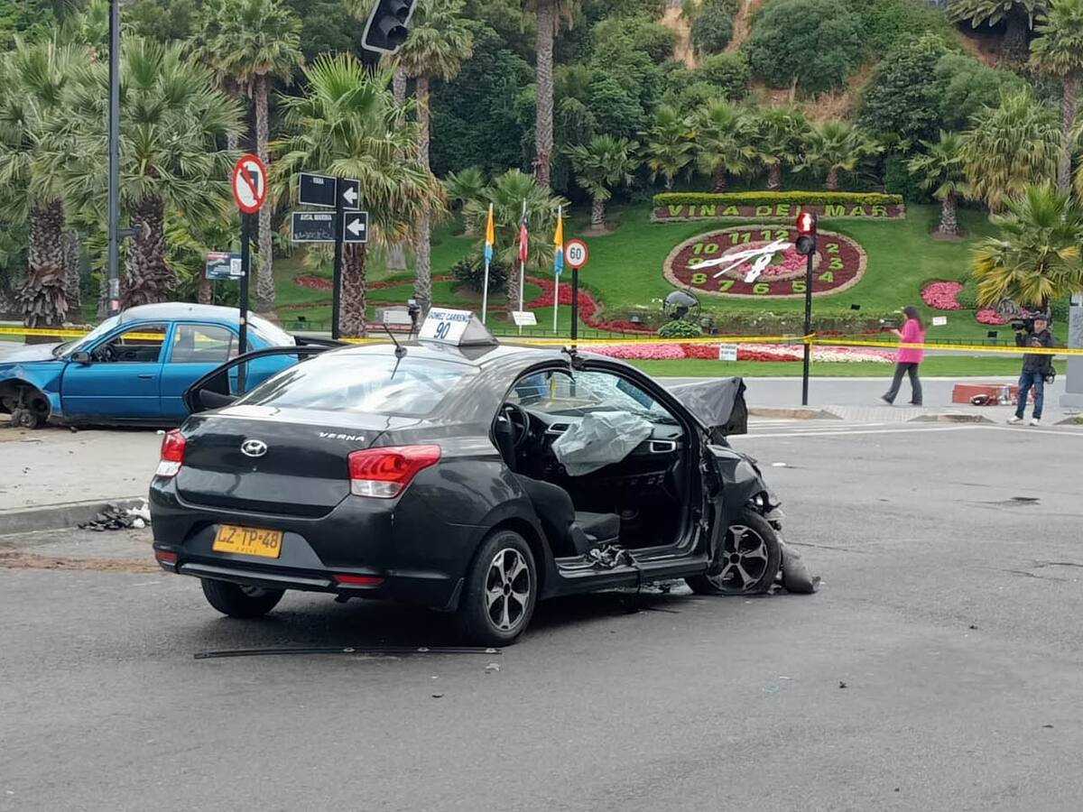 Choque entre auto y colectivo deja seis heridos en límite Viña del Mar–Valparaíso: conductora dio positivo en alcotest