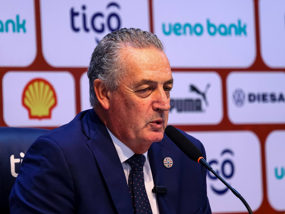 Gustavo Alfaro aleona a Paraguay antes de enfrentar a Chile: “Es una final, lo tenemos que vivir y sentir de esa manera”