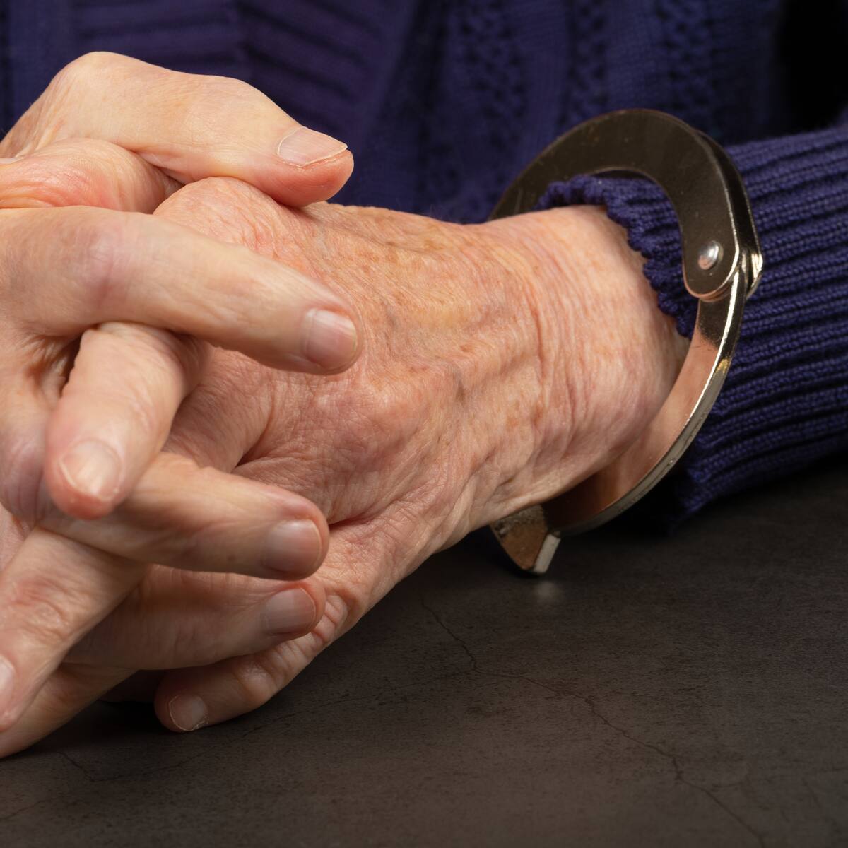 Prisión preventiva para adulto mayor de 82 años que confesó haber matado y descuartizado a su hermano en Coquimbo