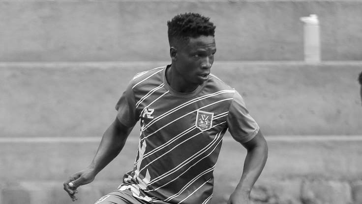 Conmoción en el fútbol africano: jugador de la selección de Uganda muere tras ser atacado por delincuentes