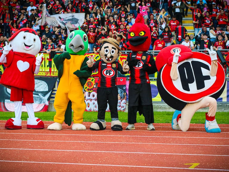 ¿Quién ganó? Inédita carrera de corpóreos en la previa a duelo de la Primera B