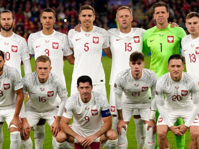 Por seguridad: selección de Polonia viajó a Qatar escoltada por dos aviones cazabombarderos