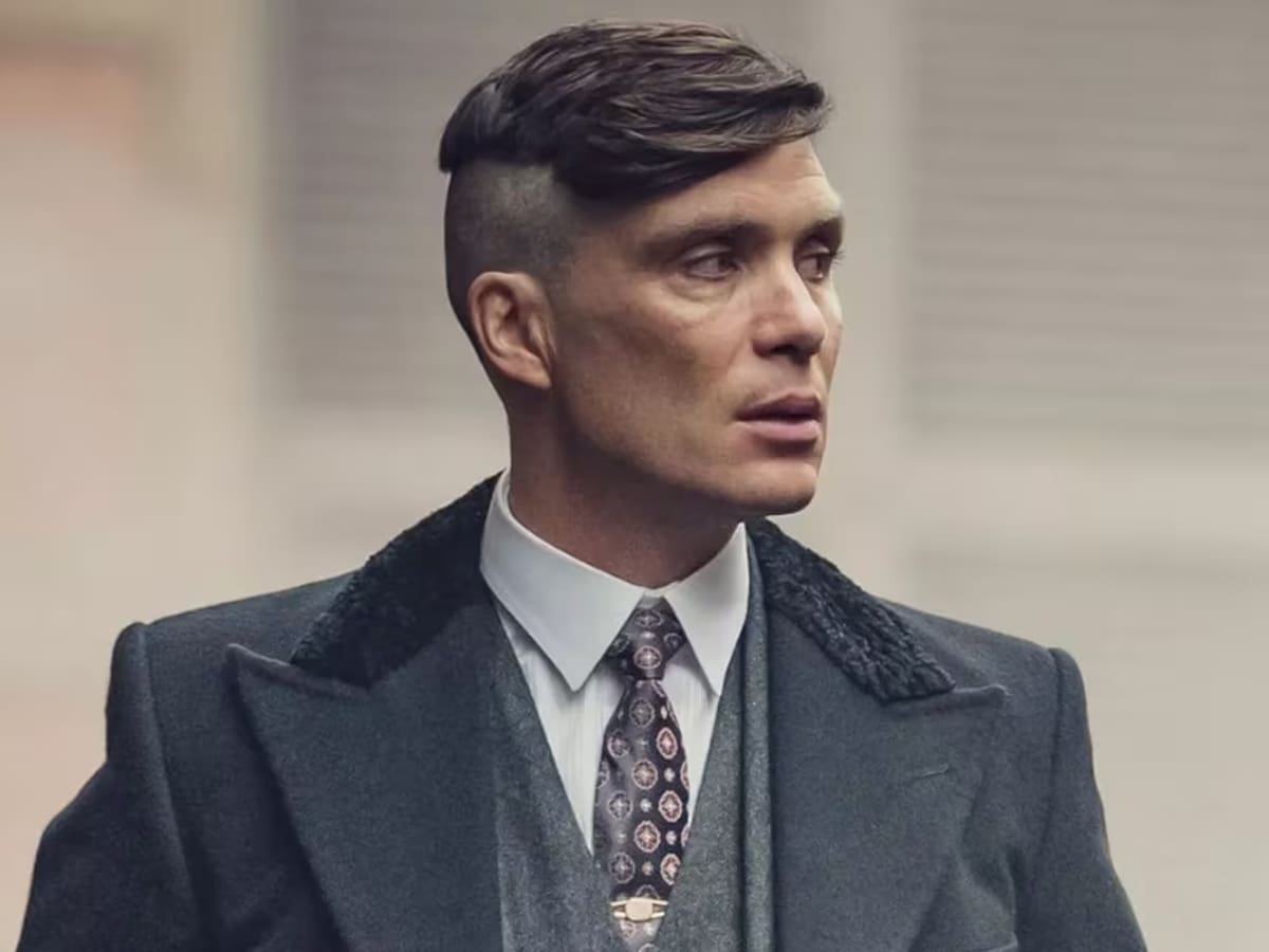 ¡Por orden de los Peaky Blinders! Cillian Murphy se luce en la primera imagen oficial de la película de “Peaky Blinders”