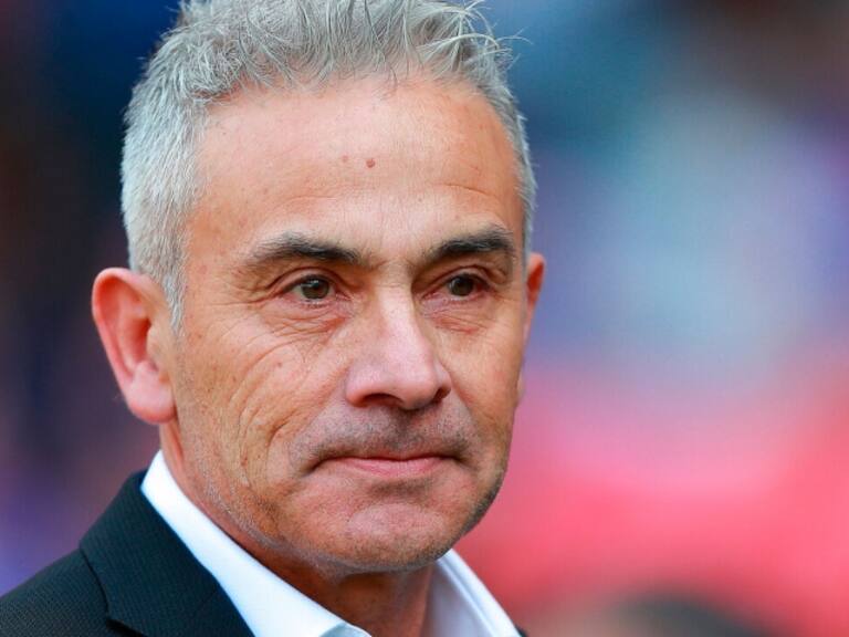 Juvenal Olmos valoró llegada de Nicolás Núñez a la banca de la UC: «Ya soportó lo que significa la presión»