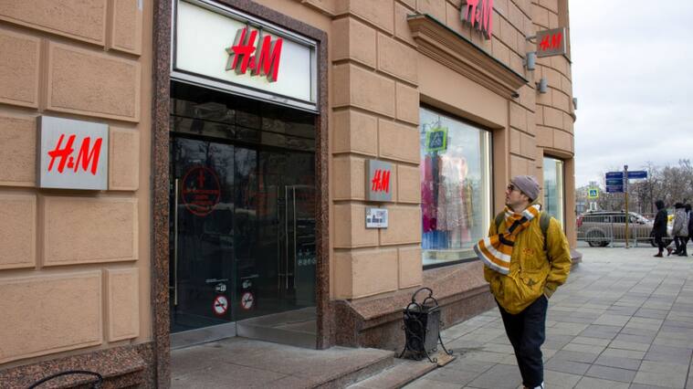 H&M cierra en Rusia y Bielorrusia.