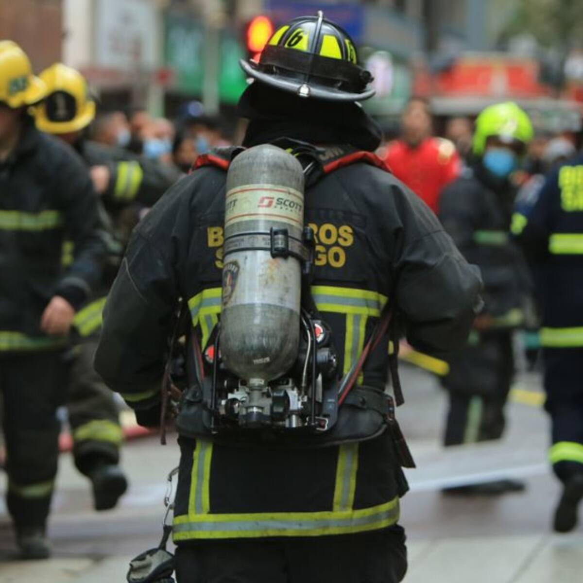 Incendio en Quilicura deja una persona fallecida y dos viviendas afectadas