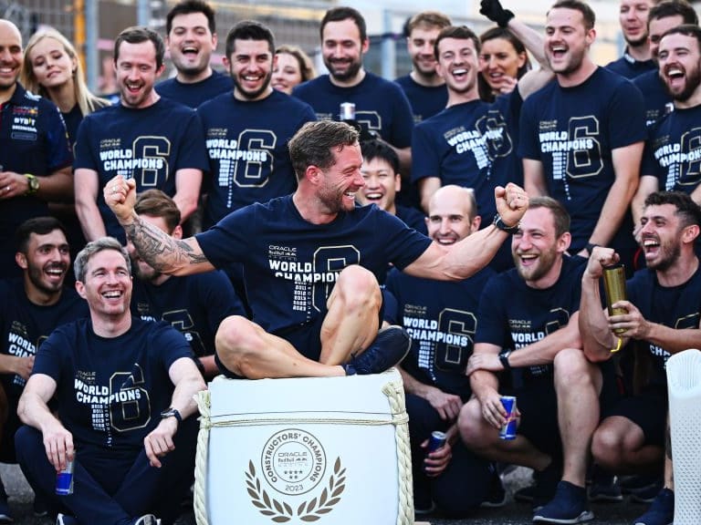 Max Verstappen se quedó con el GP de Japón y consagró a Red Bull como campeón de escuderías en la F1