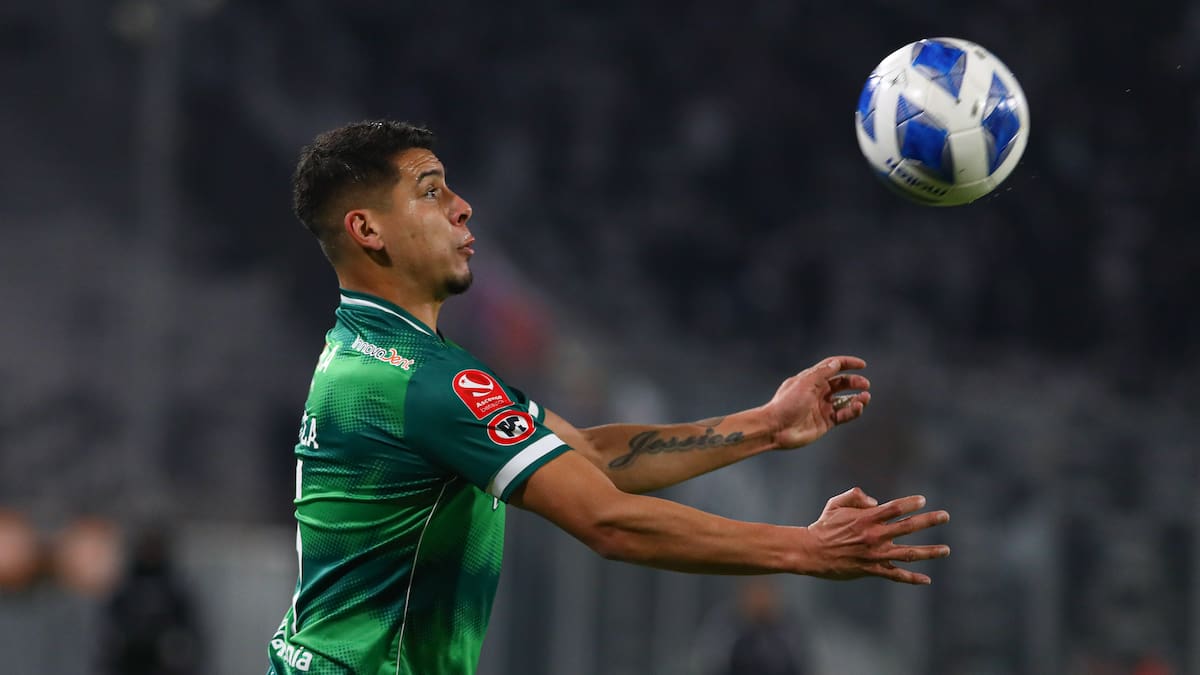 Impacto en el fútbol nacional: fallecidos en accidente de tránsito en Temuco eran padres de jugador chileno