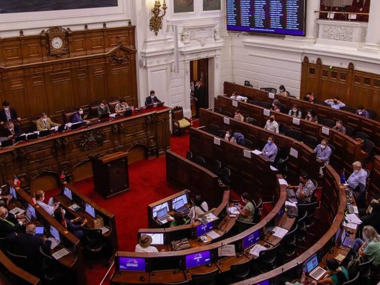 18 de Febrero 2022/ SANTIAGO.
Pleno de la Convención Constitucional Sesión N°58, Votacion Particular primeros informes de la comisión Forma de Estado.
Foto:JUAN FARIAS / AGENCIAUNO